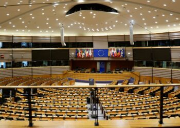 Macron y líderes europeos critican la política exterior de EE. UU.